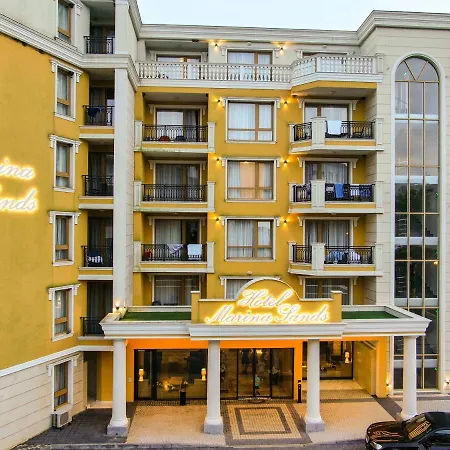 Marina Sands Bijou Boutique - Amazing Views