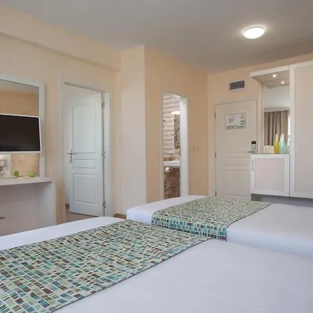 Πανσιόν Marina Sands Bijou Boutique - Amazing Views