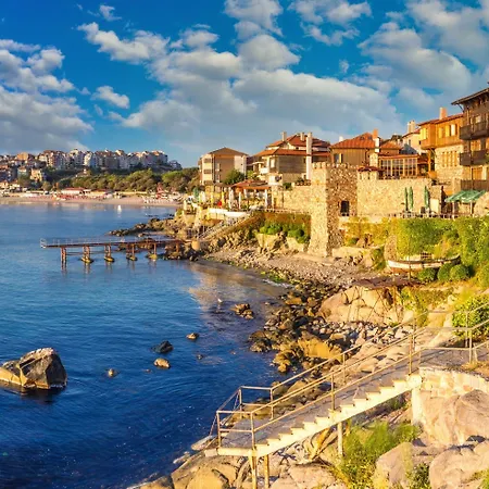 Marina Sands Bijou Boutique - Amazing Views 4* Obzor