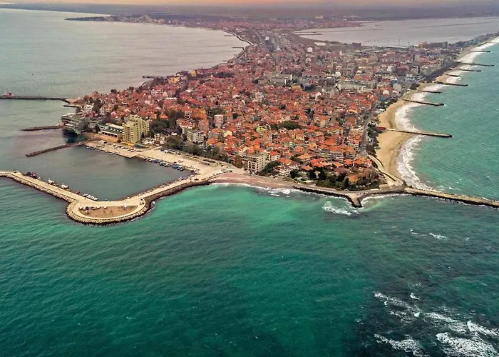 Marina Sands Bijou Boutique - Amazing Views Обзор